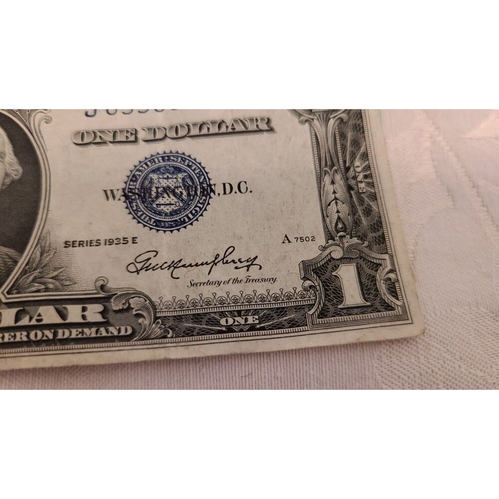 Vintage 1935E $1 Dollar Bill Silver Certificate Blue Note Circulated SHIPS FREE - Picture 6 of 9